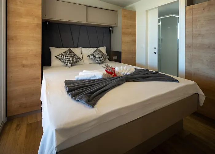 Camp Vransko - Mobile Homes Semesterpark