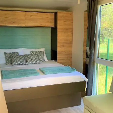 Camp Vransko - Mobile Homes منتزه العطل باكوشتاني