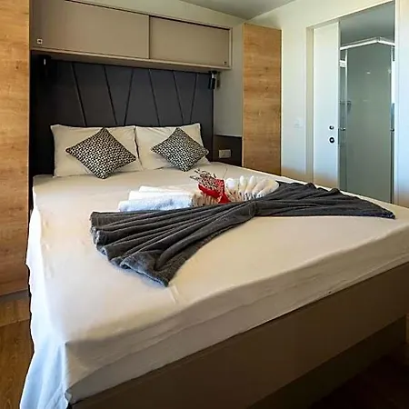 Camp Vransko - Mobile Homes 4* Pakoštane
