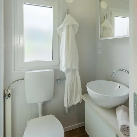 Camp Vransko - Mobile Homes Village de vacances 4*