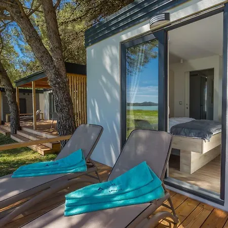 منتزه العطل Camp Vransko - Mobile Homes 4*