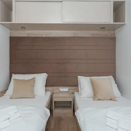 Camp Vransko - Mobile Homes 4*