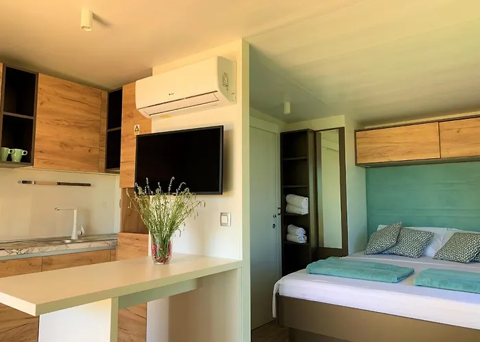 Camp Vransko - Mobile Homes База отдыха