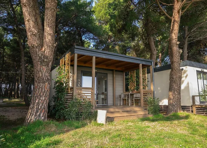 Camp Vransko - Mobile Homes 4* Pakoštane