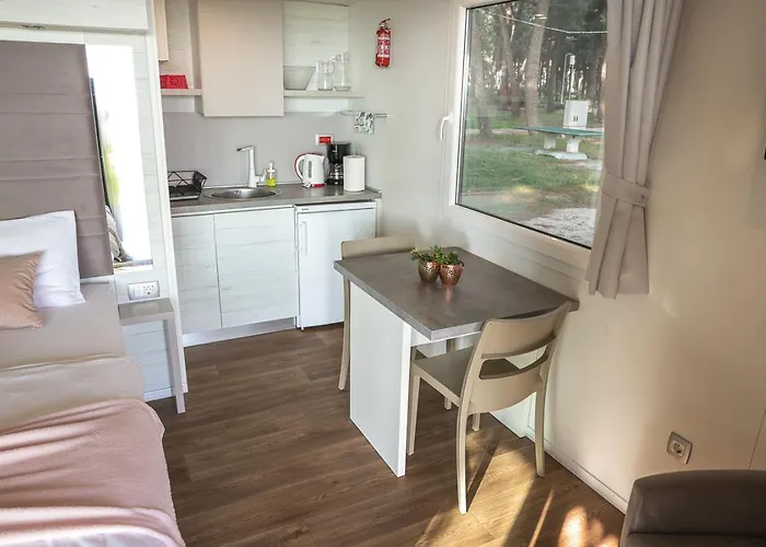 Camp Vransko - Mobile Homes 4*