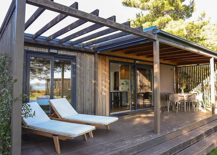 Camp Vransko - Mobile Homes Tatil parkı Pakoštane